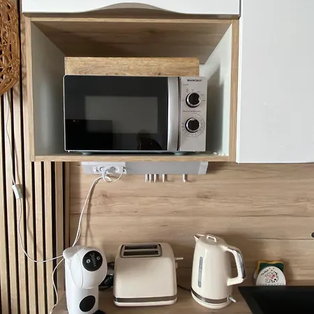 Entierement Renove Avec Grande Terrasse Pour 4 Personnes - Cap D'agde * Agde