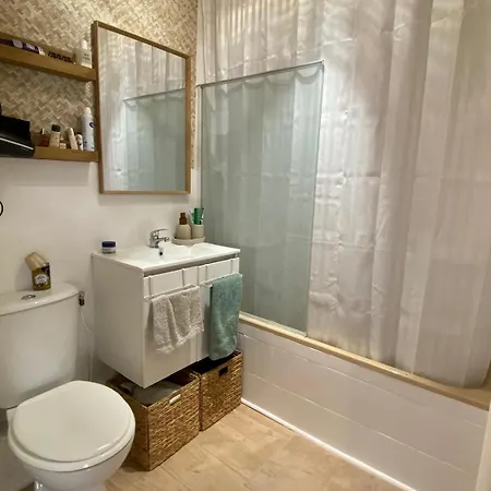 Entierement Renove Avec Grande Terrasse Pour 4 Personnes - Cap D'agde