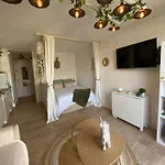 Apartment Entierement Renove Avec Grande Terrasse Pour 4 Personnes - Cap D'agde Agde