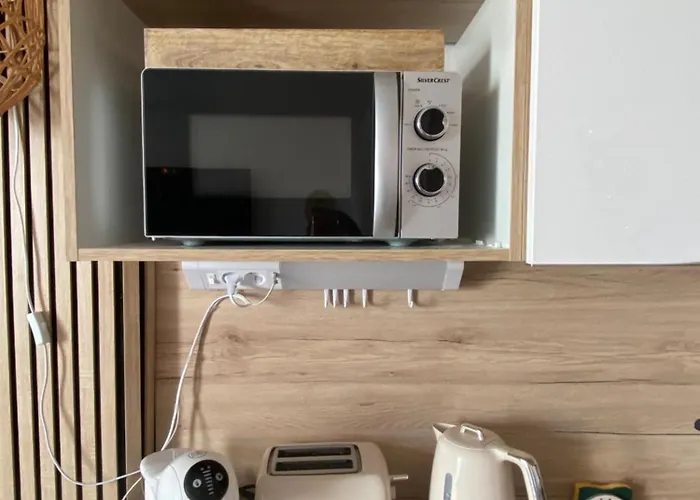 Entierement Renove Avec Grande Terrasse Pour 4 Personnes - Cap D'agde * Agde