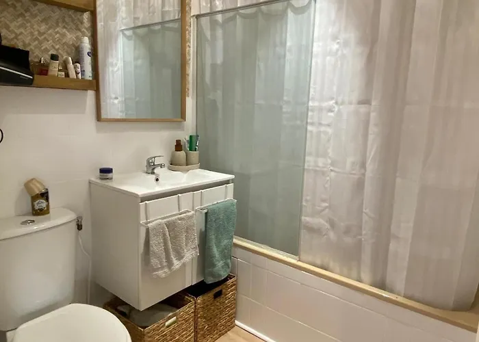 Entierement Renove Avec Grande Terrasse Pour 4 Personnes - Cap D'agde